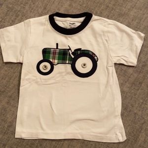 Tractor tee like new